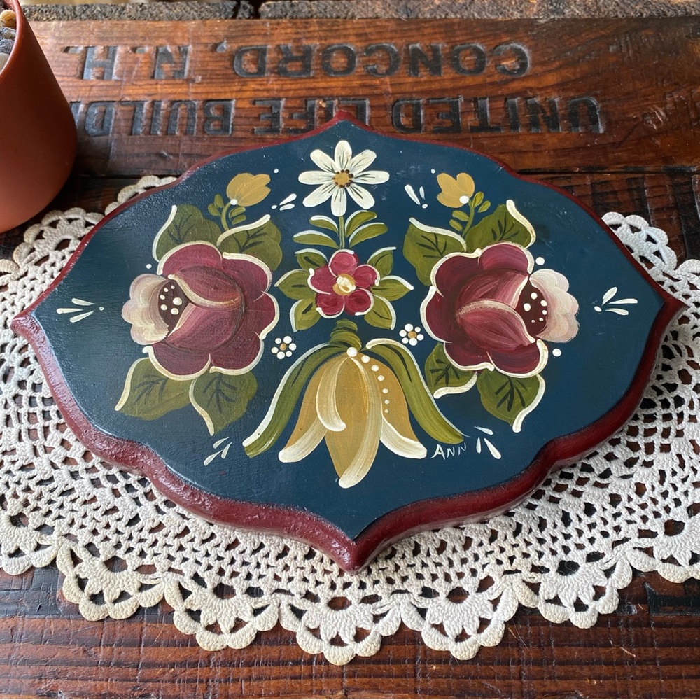 Vintage Tole Painted Wooden Wallhanging